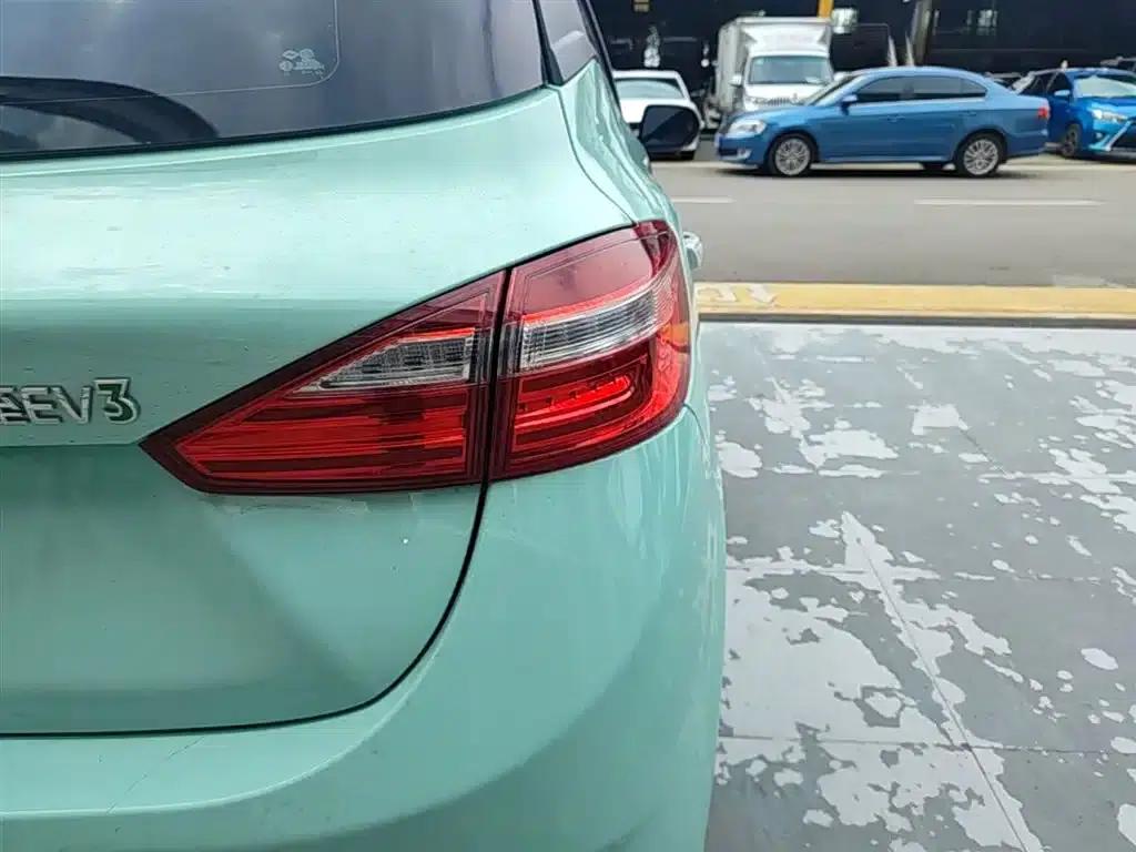 Yizhi EV3 2023 Youth Edition 320KM Comfort Model — миниатюра 8
