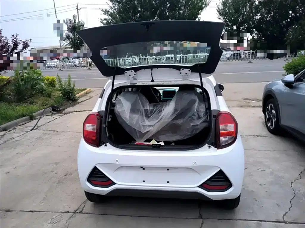 Yizhi EV2 2026 PLUS+ Comfort Model — миниатюра 19
