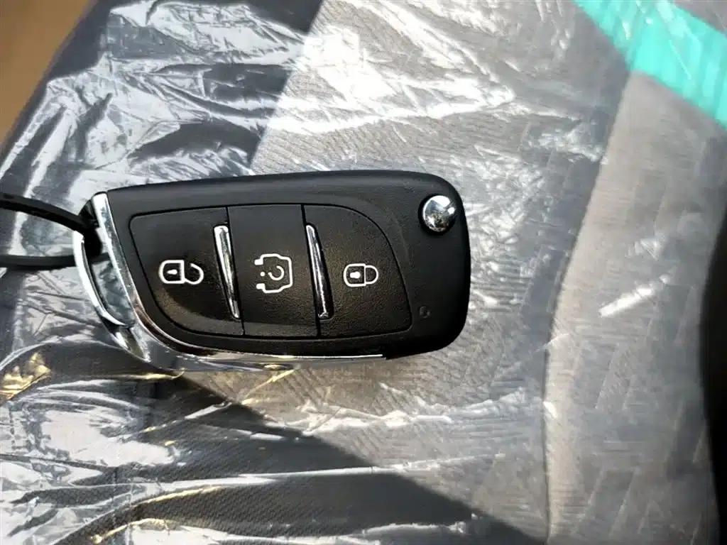 Yizhi EV2 2026 PLUS+ Comfort Model — миниатюра 9