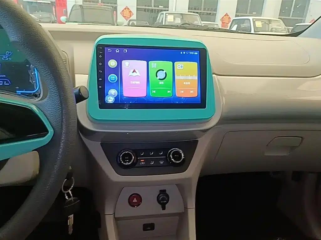 Yizhi EV2 2023 Auspicious Edition 201km Comfort Model — миниатюра 13