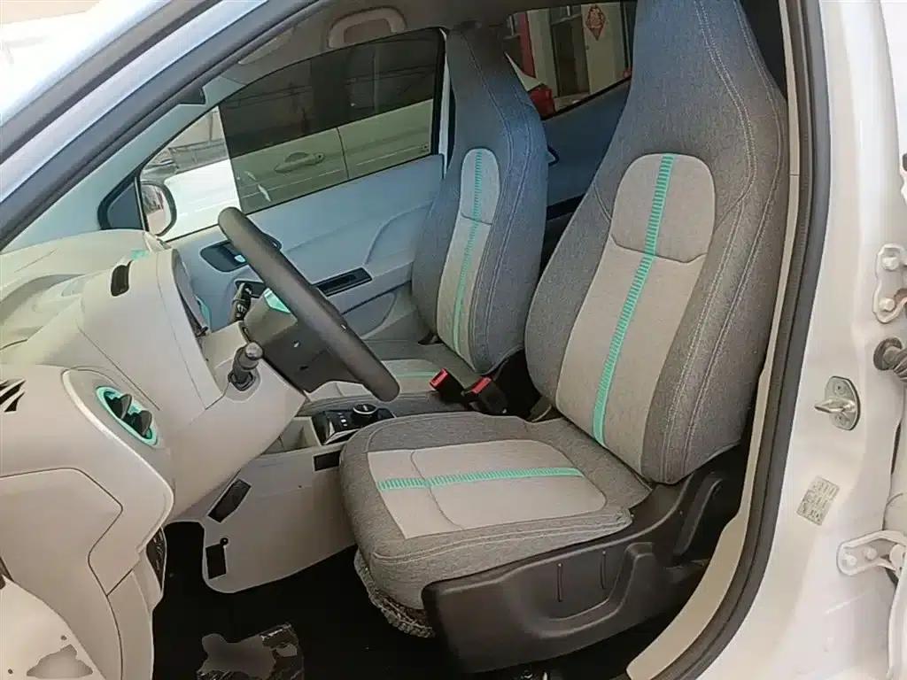 Yizhi EV2 2023 Auspicious Edition 201km Comfort Model — миниатюра 15
