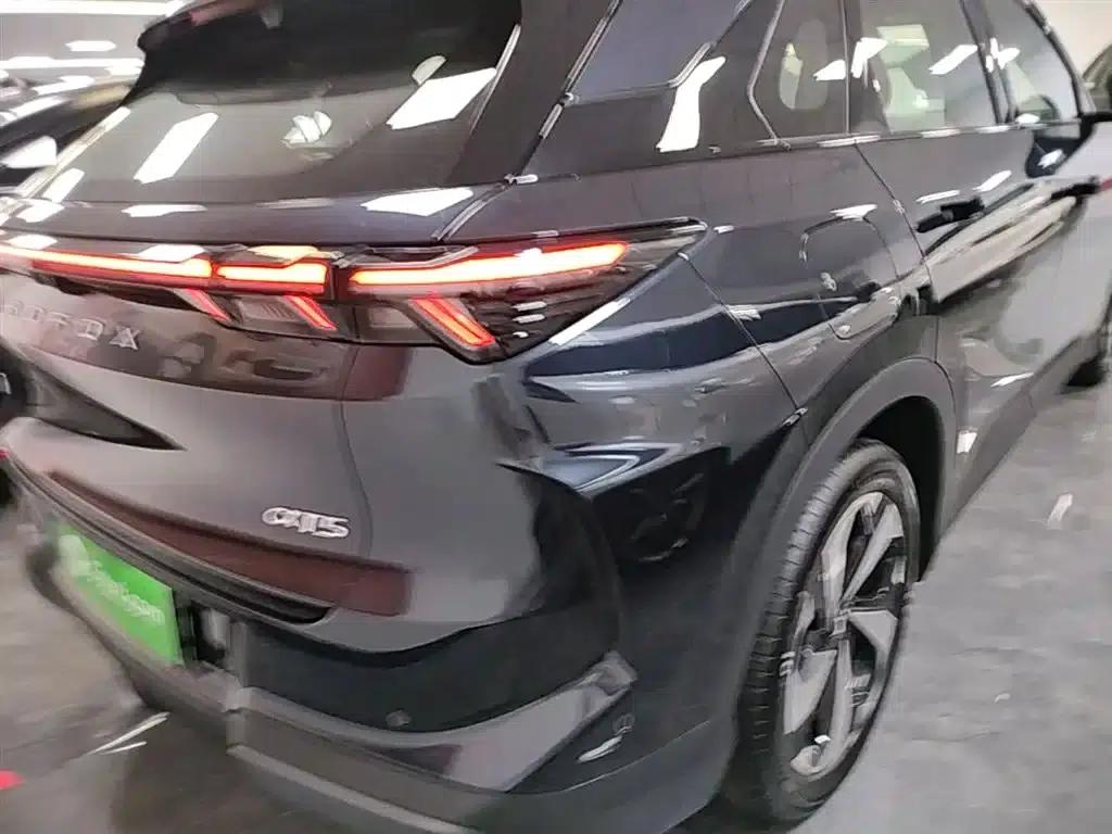 Jihu Alphard T5 2026 Range Extended Edition 1215 Yuanjing Smart Edition — миниатюра 8