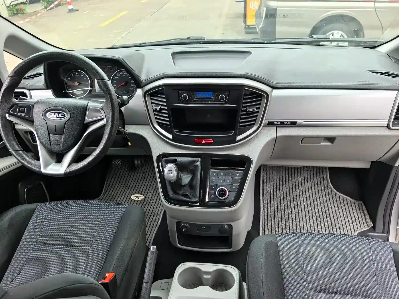 Refine M4 2016 2.0L Manual Comfort Model — миниатюра 5