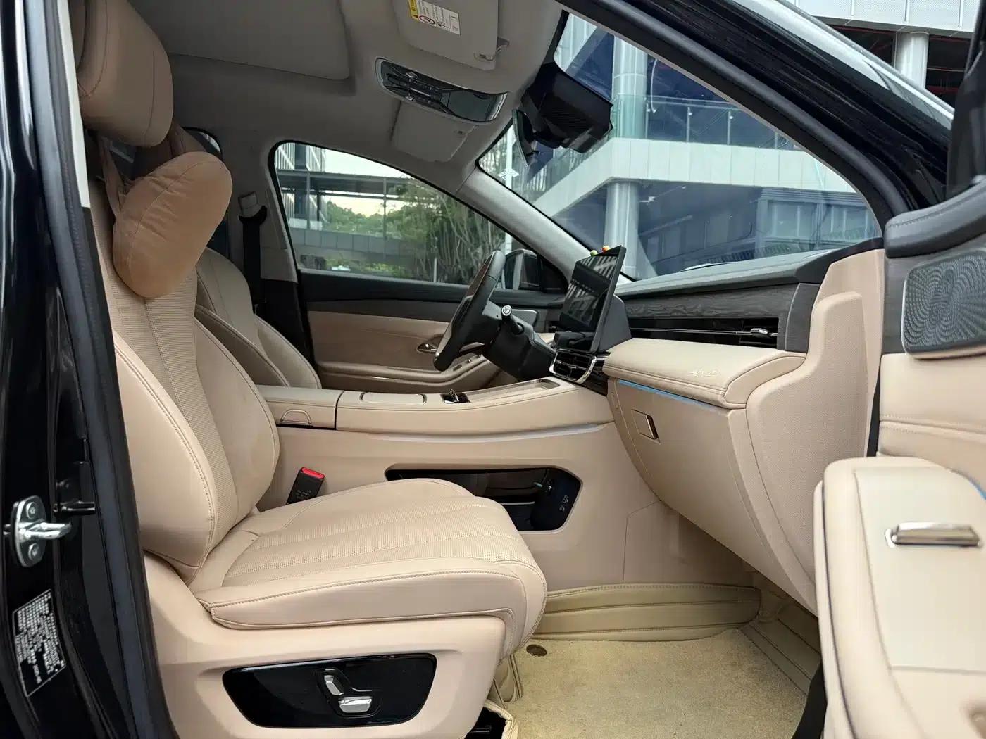 Jetour Mountain & Sea L9 2025 1.5TD 2DHT Luxury Edition 6-seater — миниатюра 11