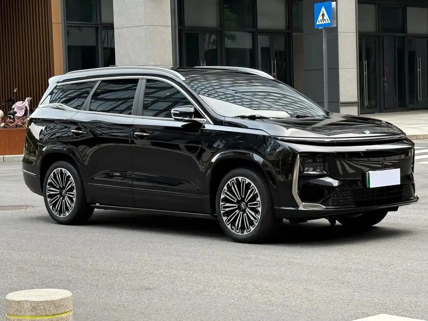 Jetour Mountain & Sea L9 2025 1.5TD 2DHT Luxury Edition 6-seater — миниатюра 3