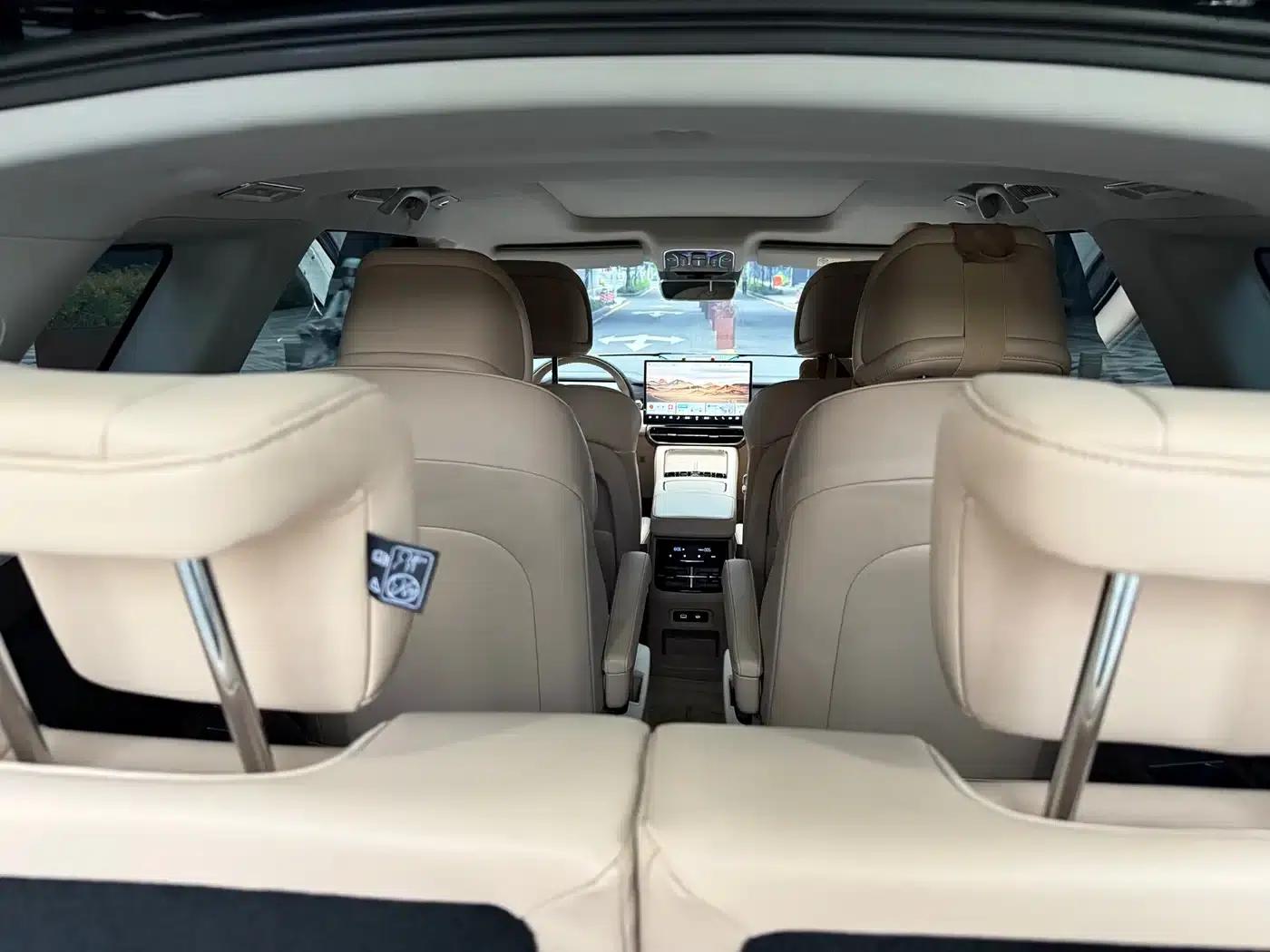 Jetour Mountain & Sea L9 2025 1.5TD 2DHT Luxury Edition 6-seater — миниатюра 22