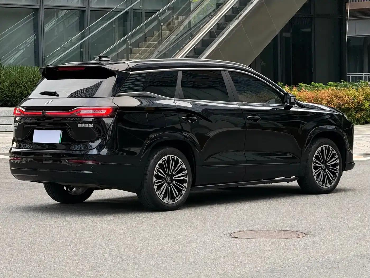 Jetour Mountain & Sea L9 2025 1.5TD 2DHT Luxury Edition 6-seater — миниатюра 4
