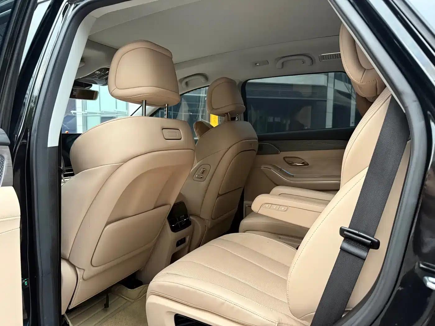 Jetour Mountain & Sea L9 2025 1.5TD 2DHT Luxury Edition 6-seater — миниатюра 10