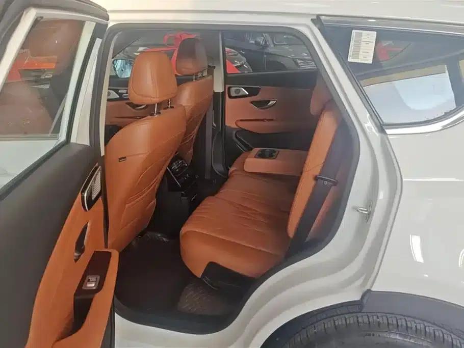 Jetour Mountain & Sea L7 2024 Model 1.5T 120km ULTRA 7-Seater — миниатюра 11