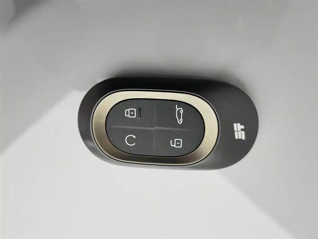 Jetour Mountain & Sea L7 PLUS 2026 Model 220km Luxury Edition 5-Seater — миниатюра 19