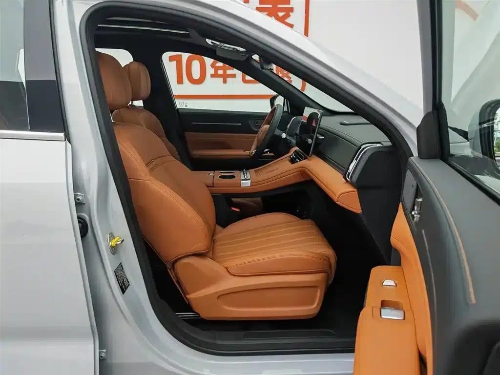 Jetour Mountain & Sea L7 PLUS 2026 Model 220km Luxury Edition 5-Seater — миниатюра 23