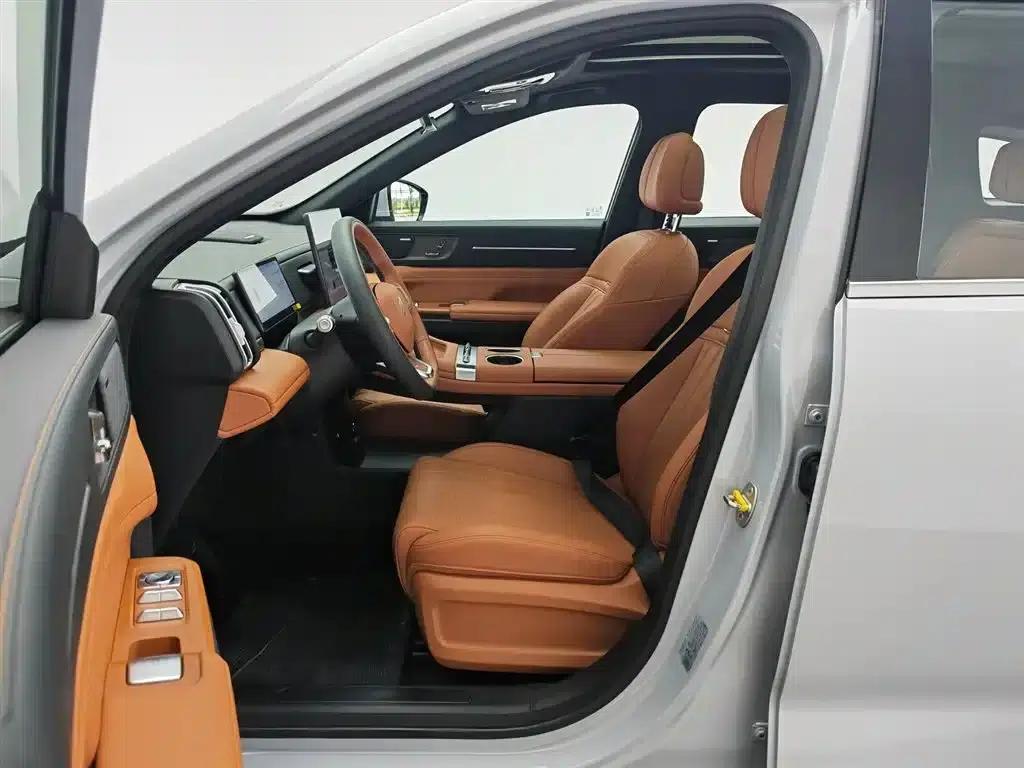 Jetour Mountain & Sea L7 PLUS 2026 Model 220km Luxury Edition 5-Seater — миниатюра 10