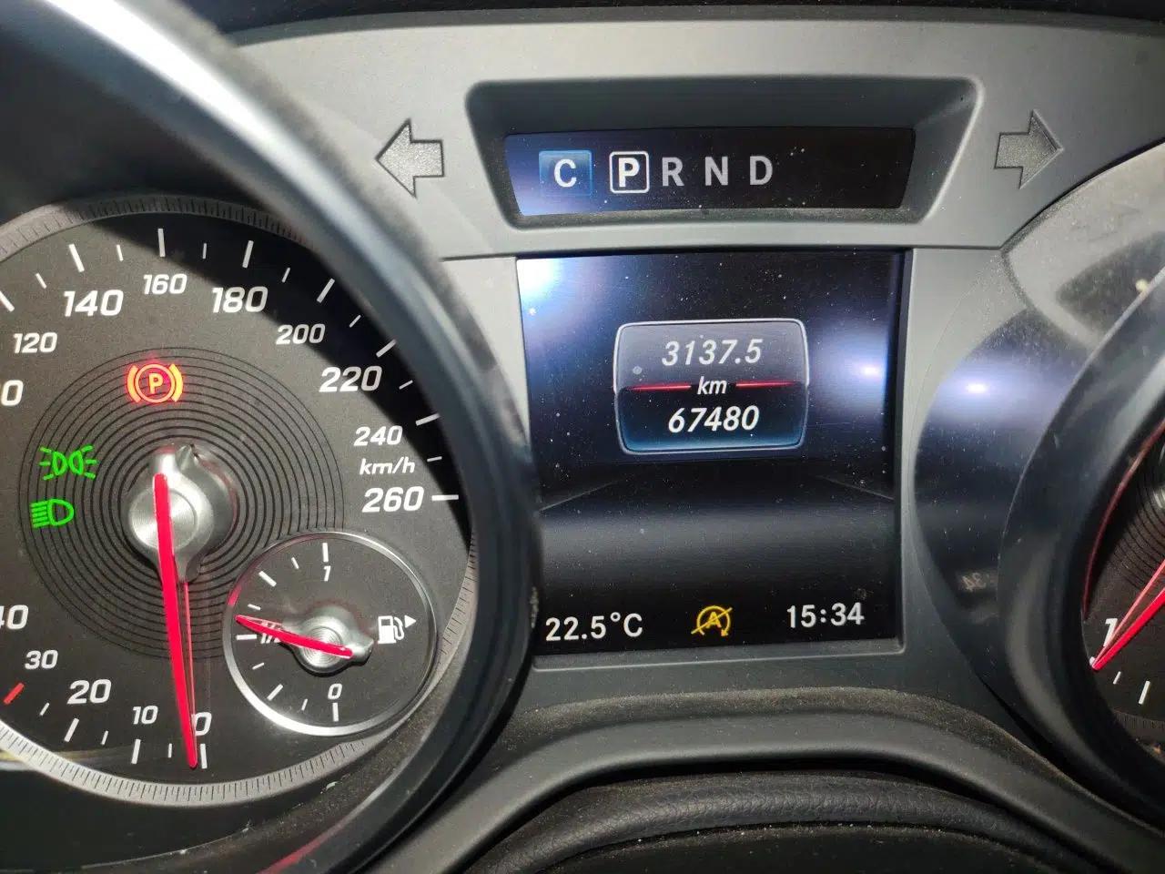 Mercedes-Benz SLC 2016 SLC 200 Dynamic Edition — миниатюра 13