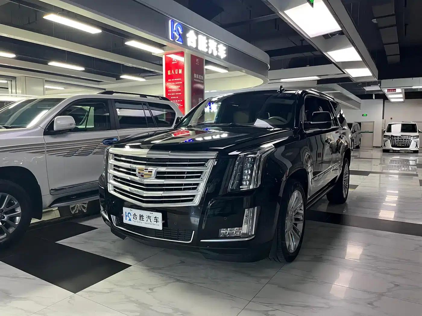 2017 Cadillac Escalade 6.2L US Spec — миниатюра 4