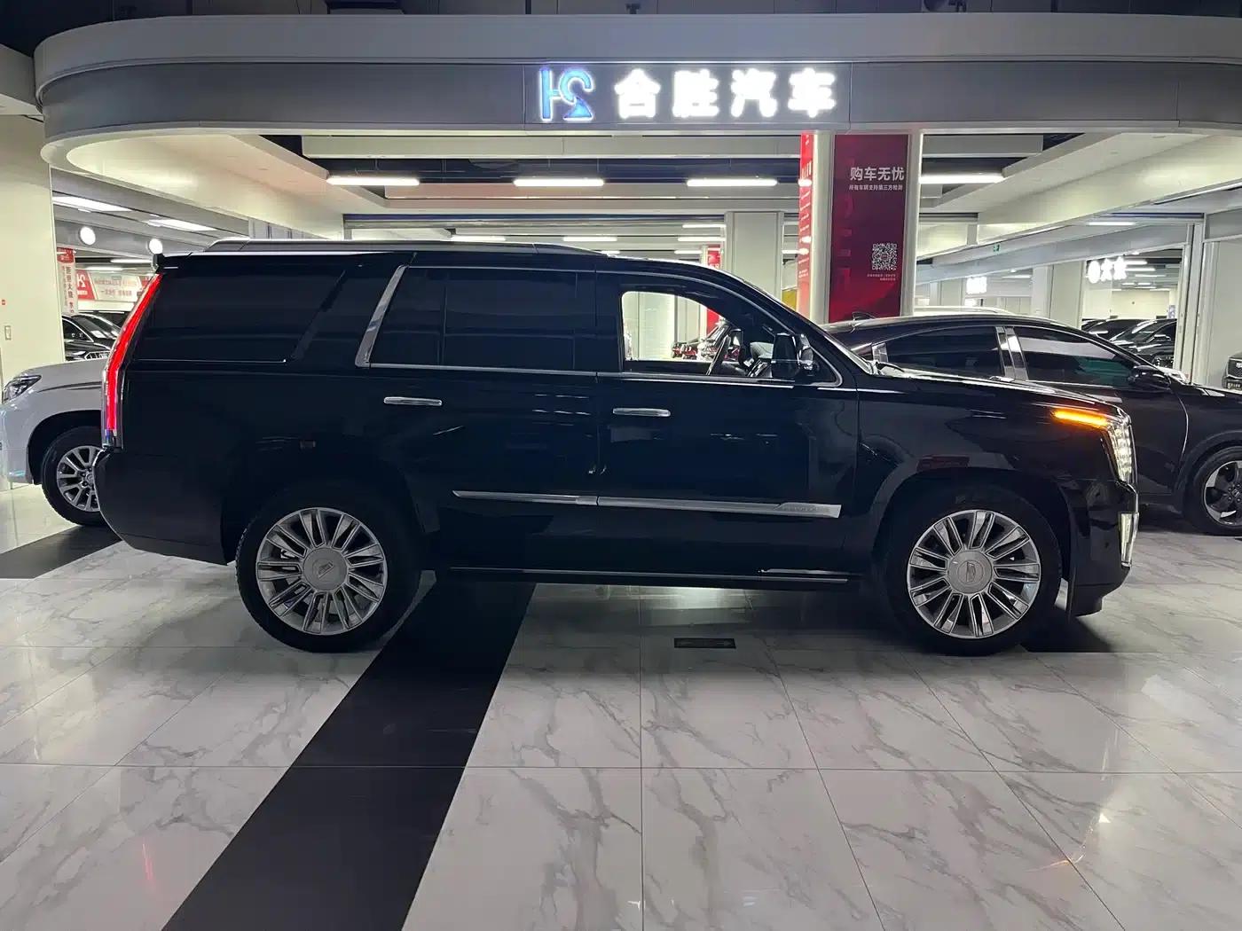 2017 Cadillac Escalade 6.2L US Spec — миниатюра 6