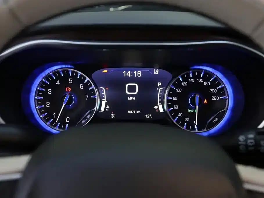 2017 Imported Grand Voyager 3.6L Premium Edition — миниатюра 14