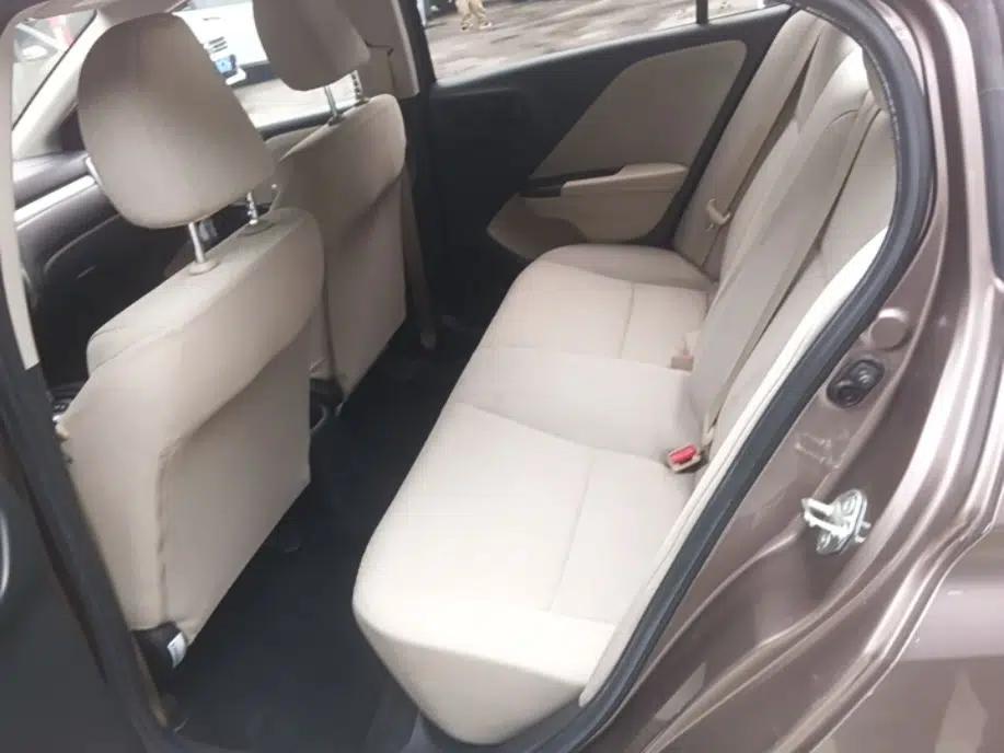Honda Greiz 2016 1.5L CVT Classic Edition — миниатюра 19