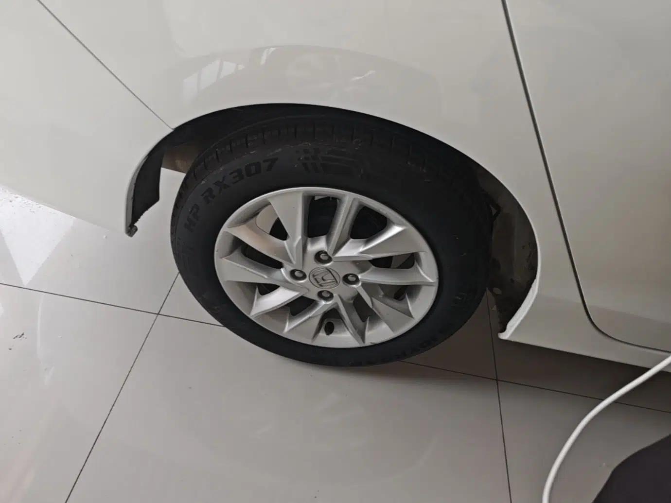 Honda Greiz 2016 1.5L CVT Fashion Edition — миниатюра 10