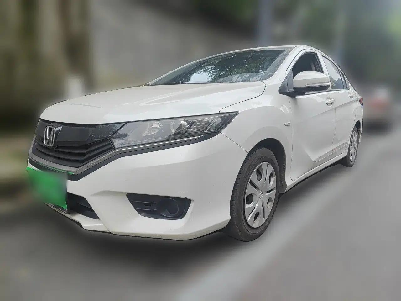 Honda Greiz 2016 1.5L CVT Classic Edition — миниатюра 1