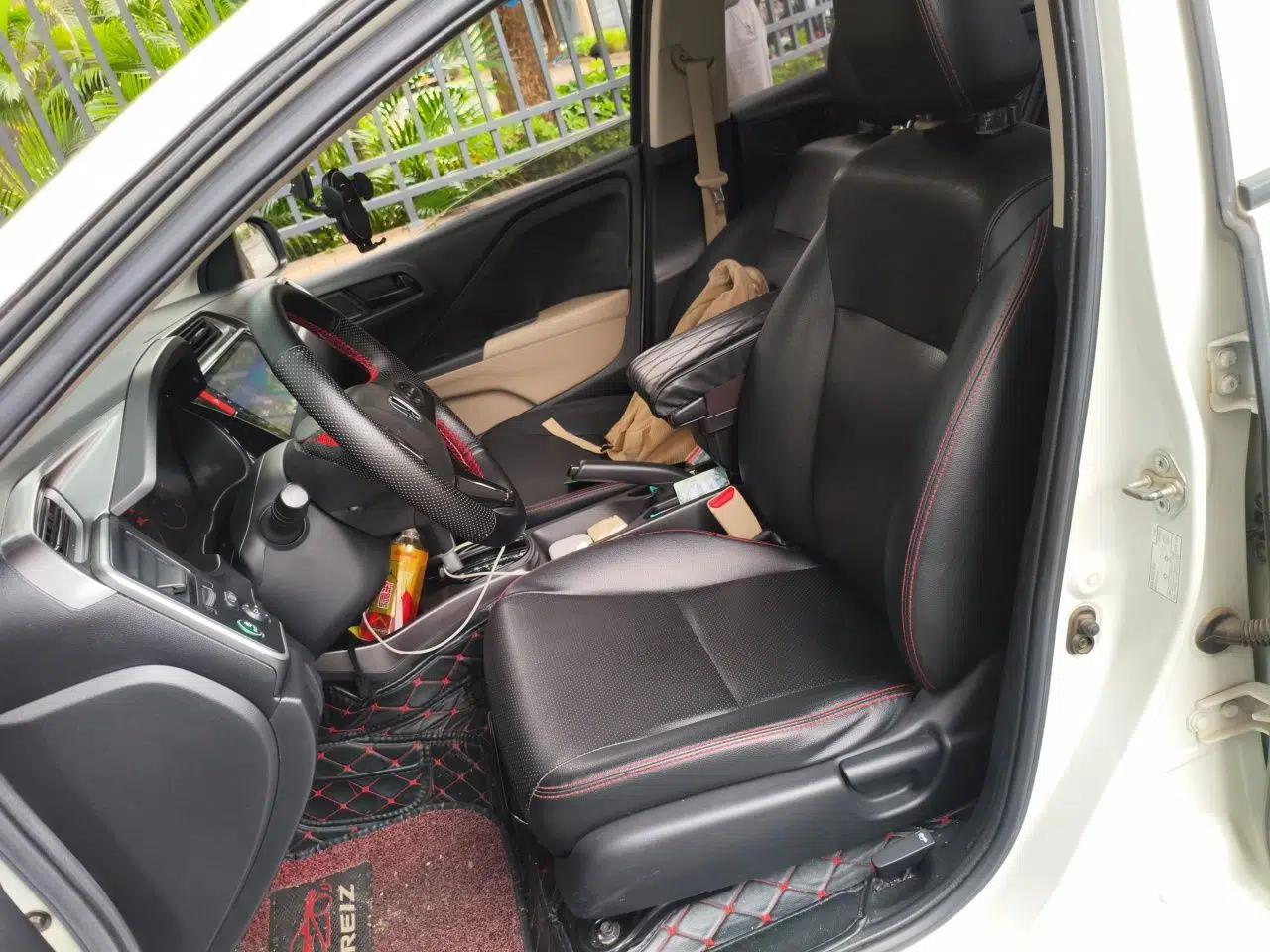 Honda Greiz 2016 1.5L CVT Classic Edition — миниатюра 16