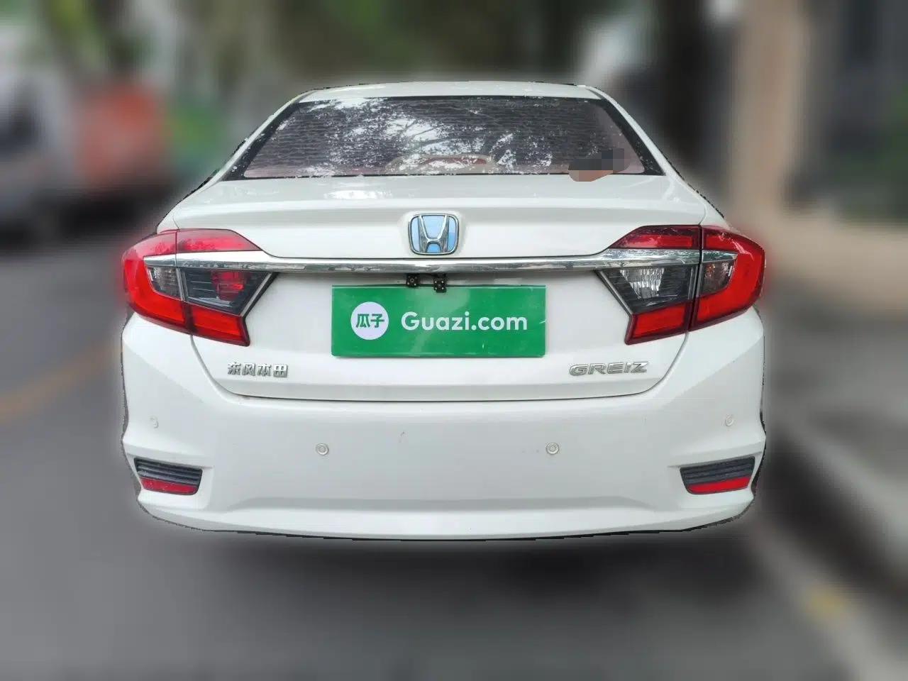 Honda Greiz 2016 1.5L CVT Classic Edition — миниатюра 5