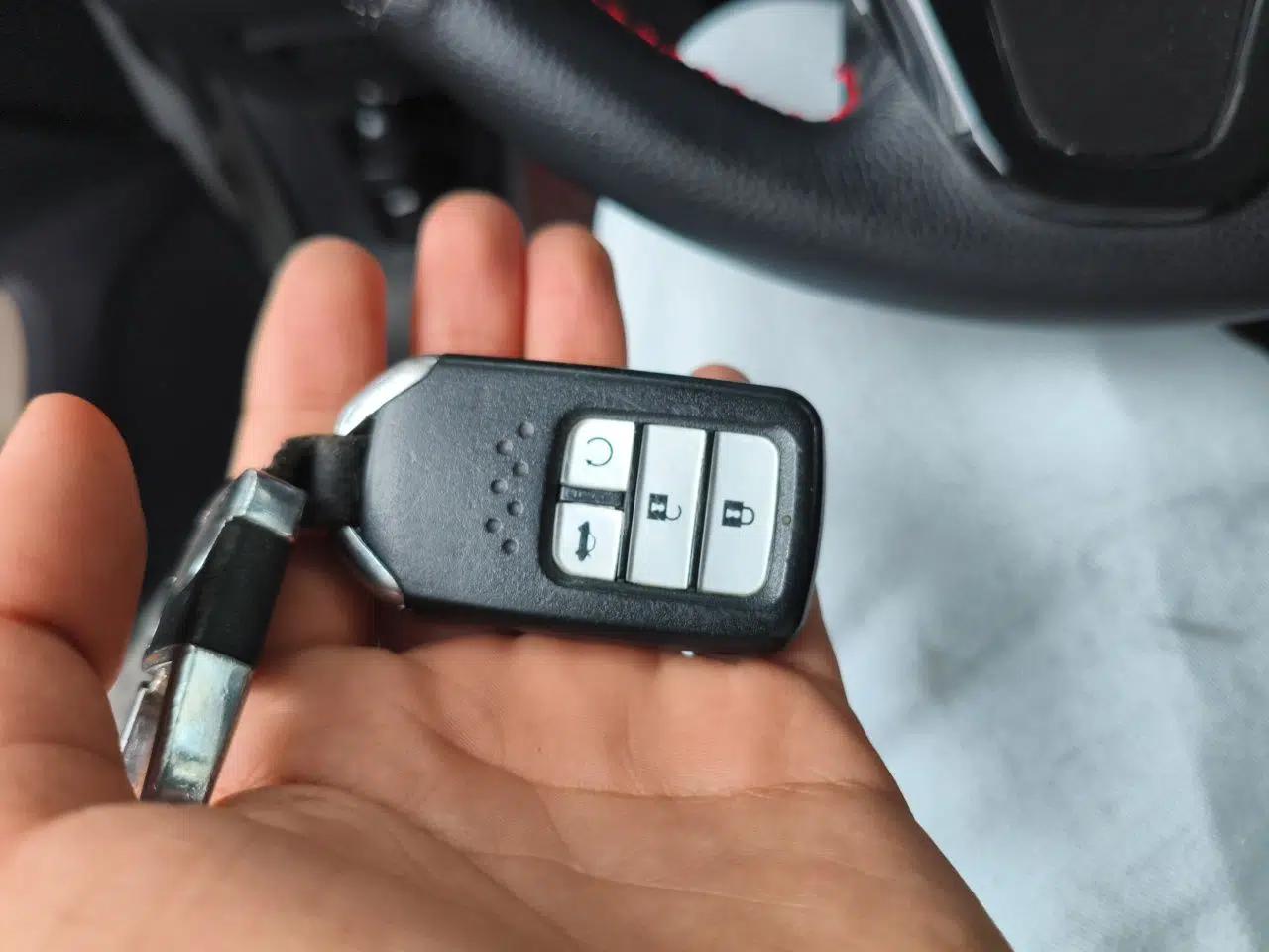 Honda Greiz 2016 1.5L CVT Classic Edition — миниатюра 9