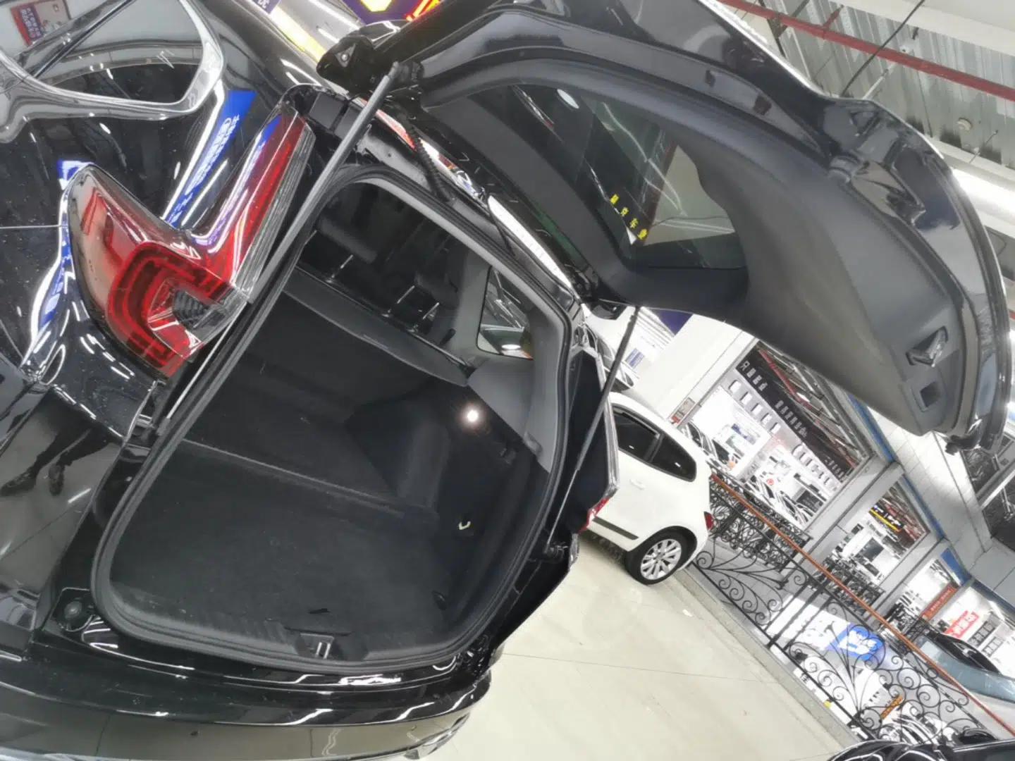 Honda CR-V New Energy 2021 Rui Hybrid e+ 2.0L Ruichi Edition — миниатюра 22