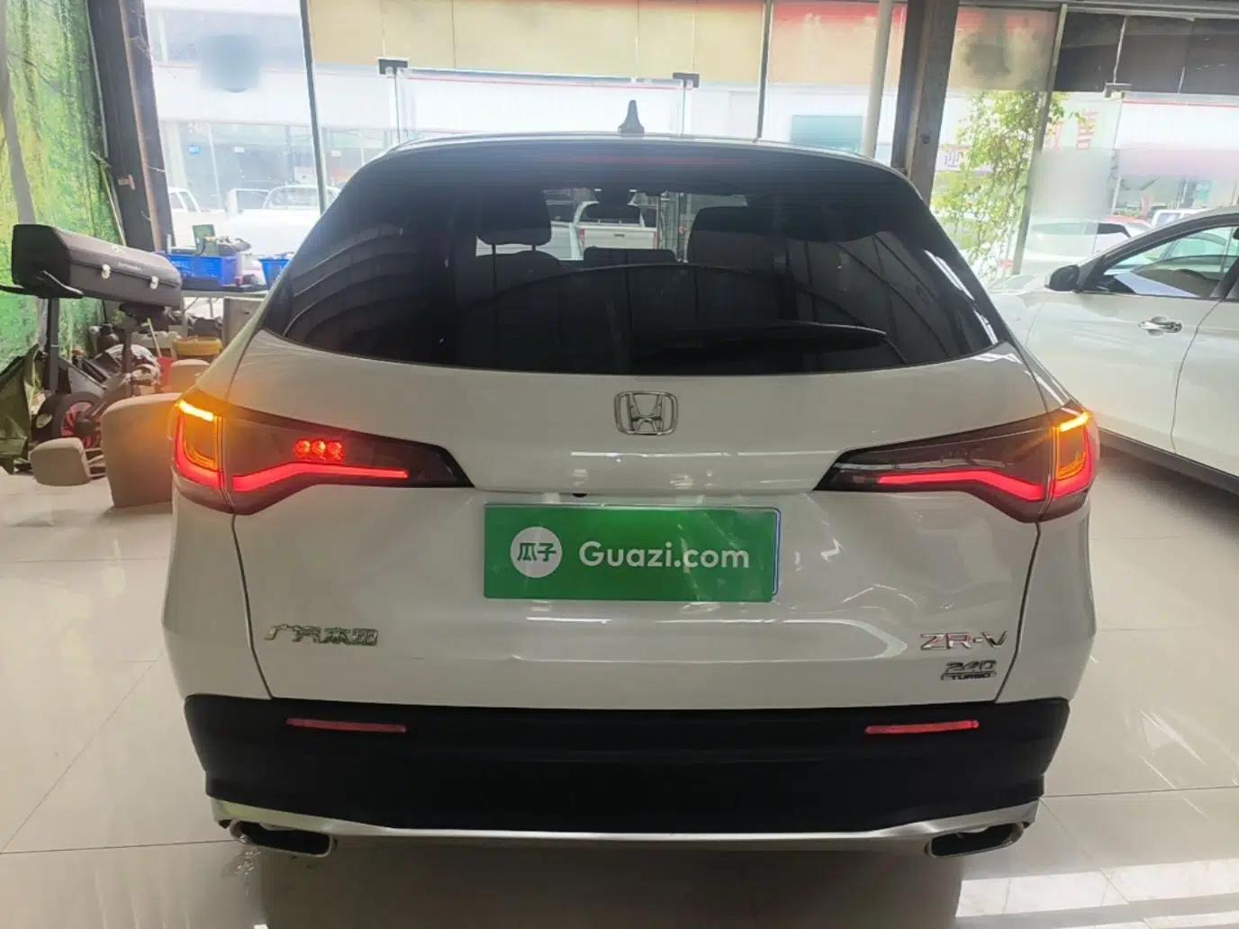 Honda ZR-V 2023 1.5T CVT Tech Edition — миниатюра 5
