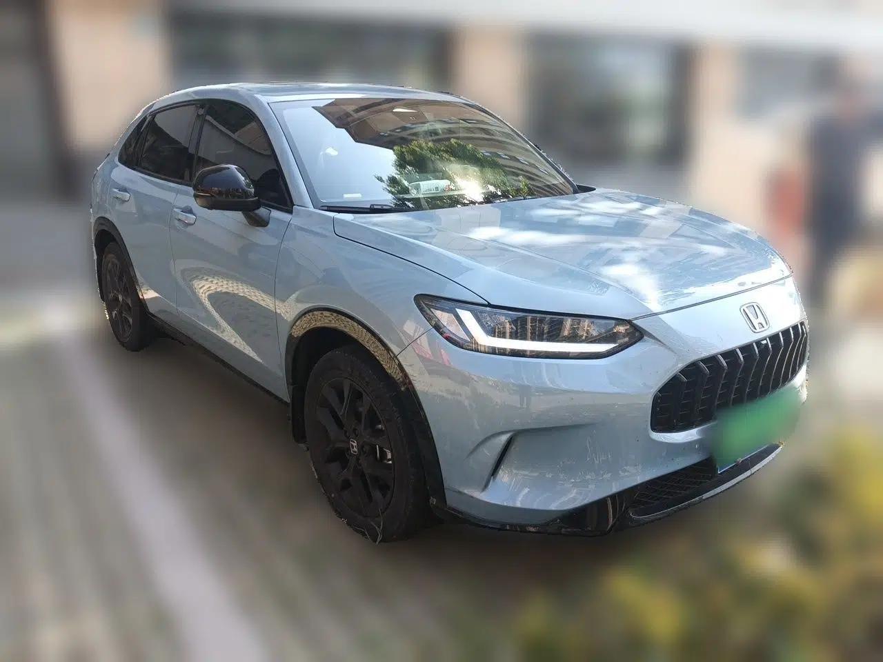 Honda ZR-V 2023 2.0L eHEV Sharp - Deluxe Edition — миниатюра 3