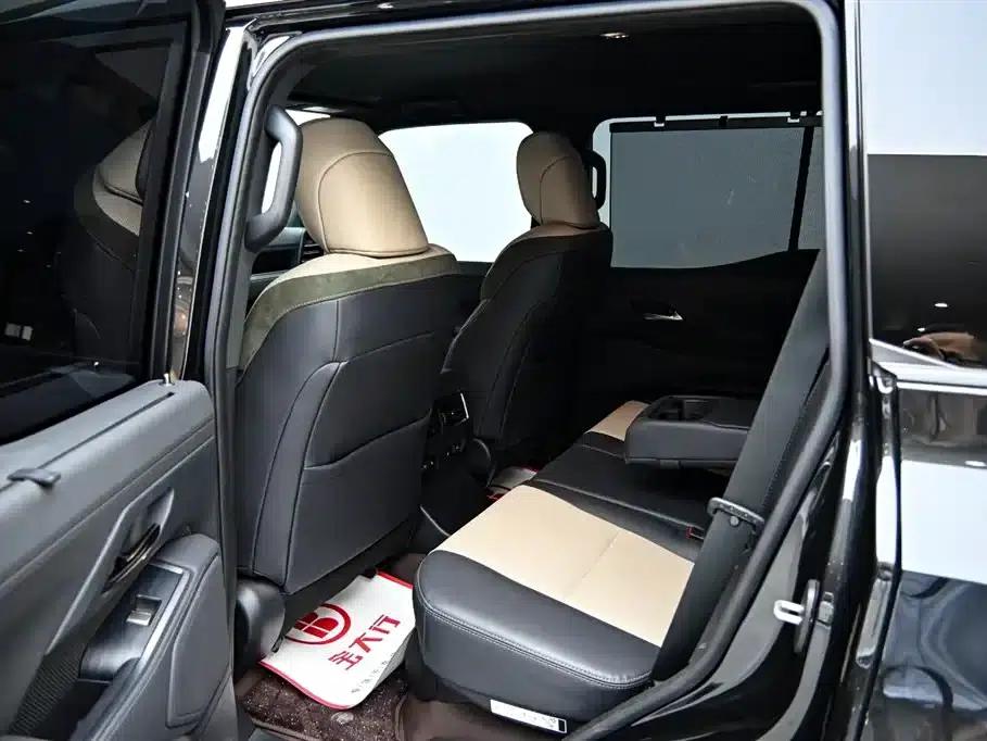 Lexus GX 2024 Overtrail Peak Edition — миниатюра 13