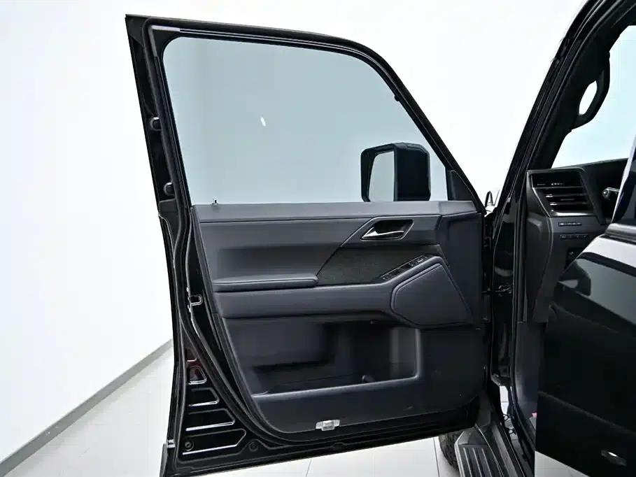 Lexus GX 2024 Overtrail Peak Edition — миниатюра 17