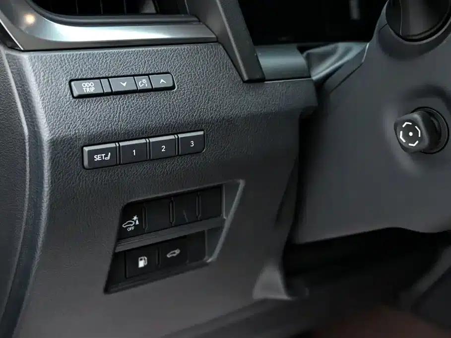 Lexus GX 2024 Overtrail Peak Edition — миниатюра 24