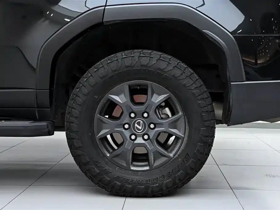 Lexus GX 2024 Overtrail Peak Edition — миниатюра 33