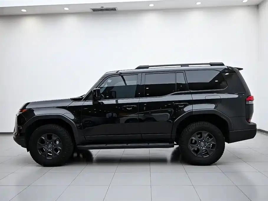 Lexus GX 2024 Overtrail Peak Edition — миниатюра 5