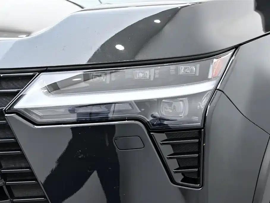 Lexus GX 2024 Overtrail Peak Edition — миниатюра 10