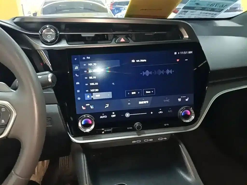 Lexus RZ 2023 450e AWD Luxury Edition — миниатюра 13