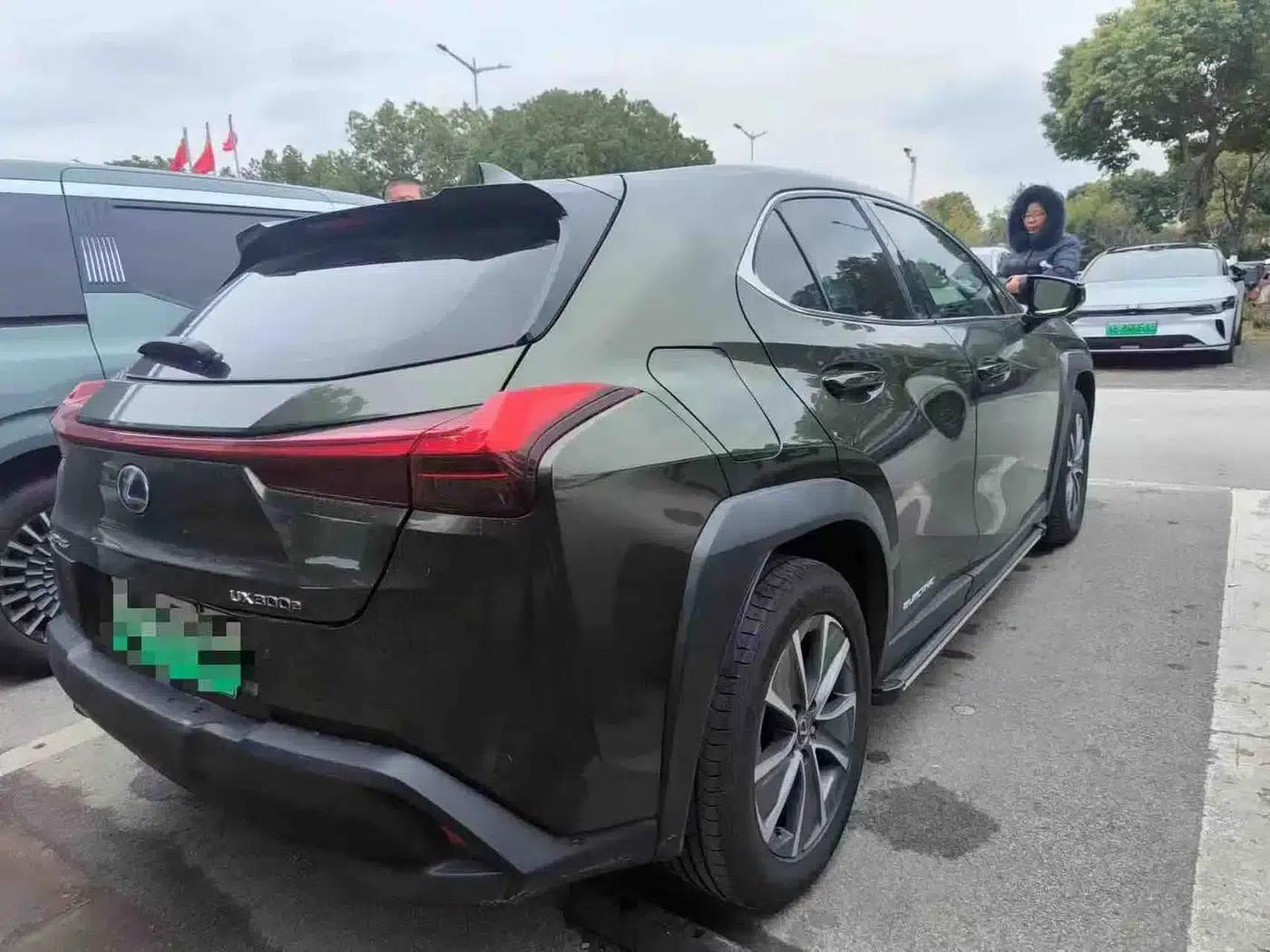 Lexus UX PHEV 2020 300e Pure Enjoy Edition — миниатюра 2