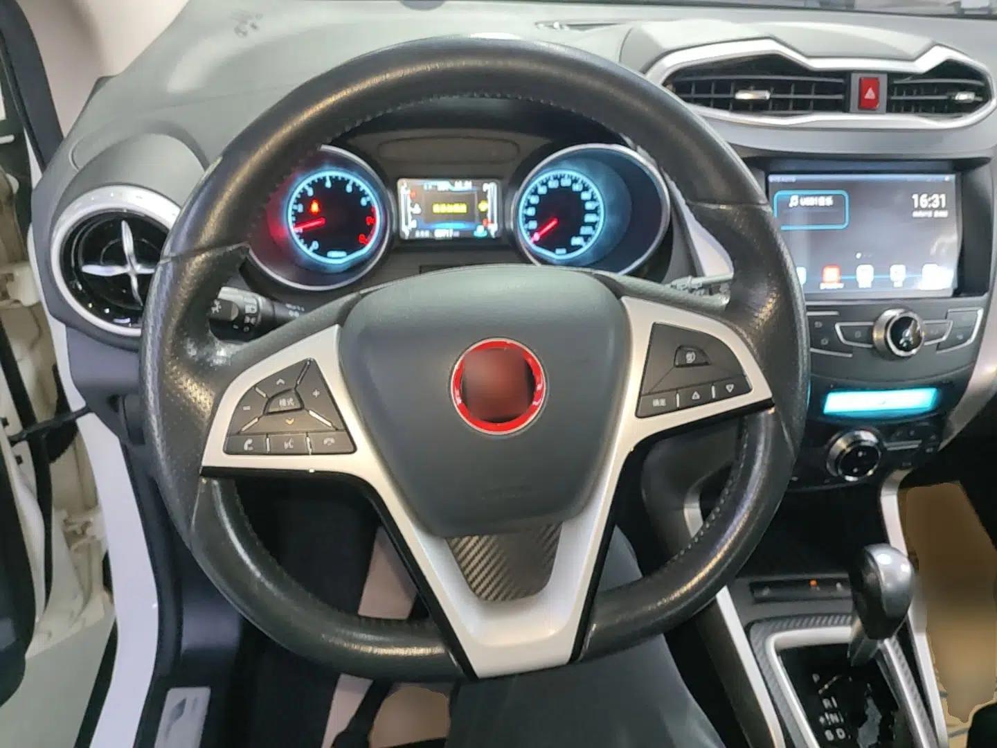 BYD Yuan 2016 1.5L Automatic Luxury Version — миниатюра 14