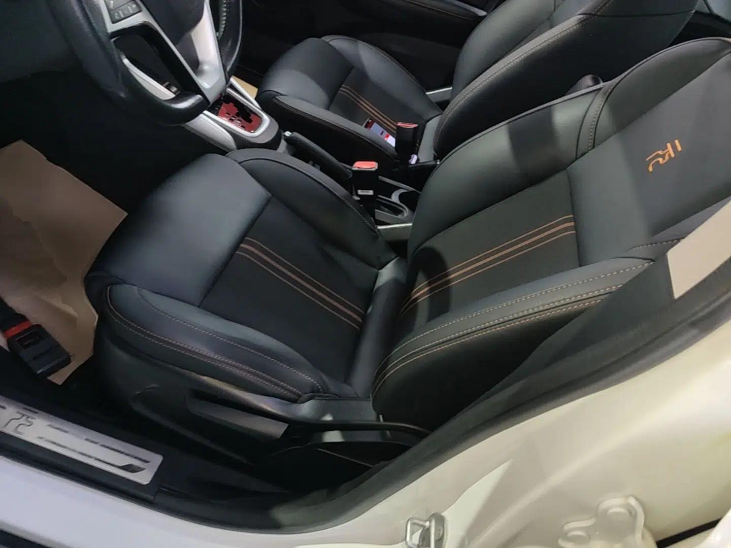 BYD Yuan 2016 1.5L Automatic Luxury Version — миниатюра 18