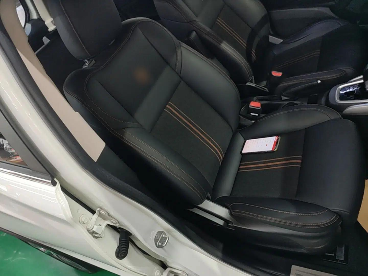 BYD Yuan 2016 1.5L Automatic Luxury Version — миниатюра 23