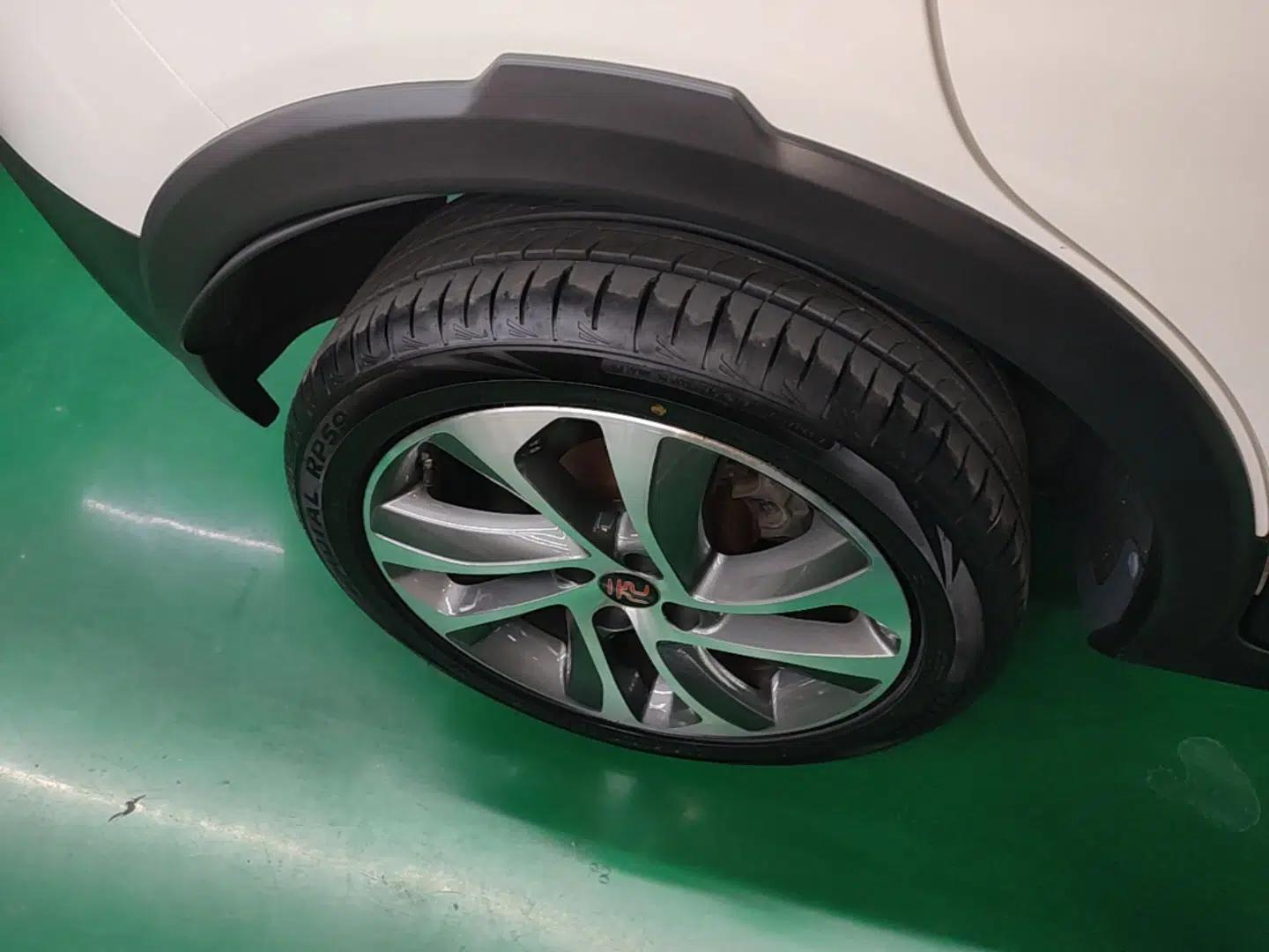 BYD Yuan 2016 1.5L Automatic Luxury Version — миниатюра 10