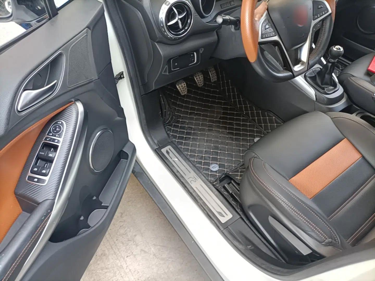 BYD Yuan 2016 1.5L Manual Luxury Version — миниатюра 18