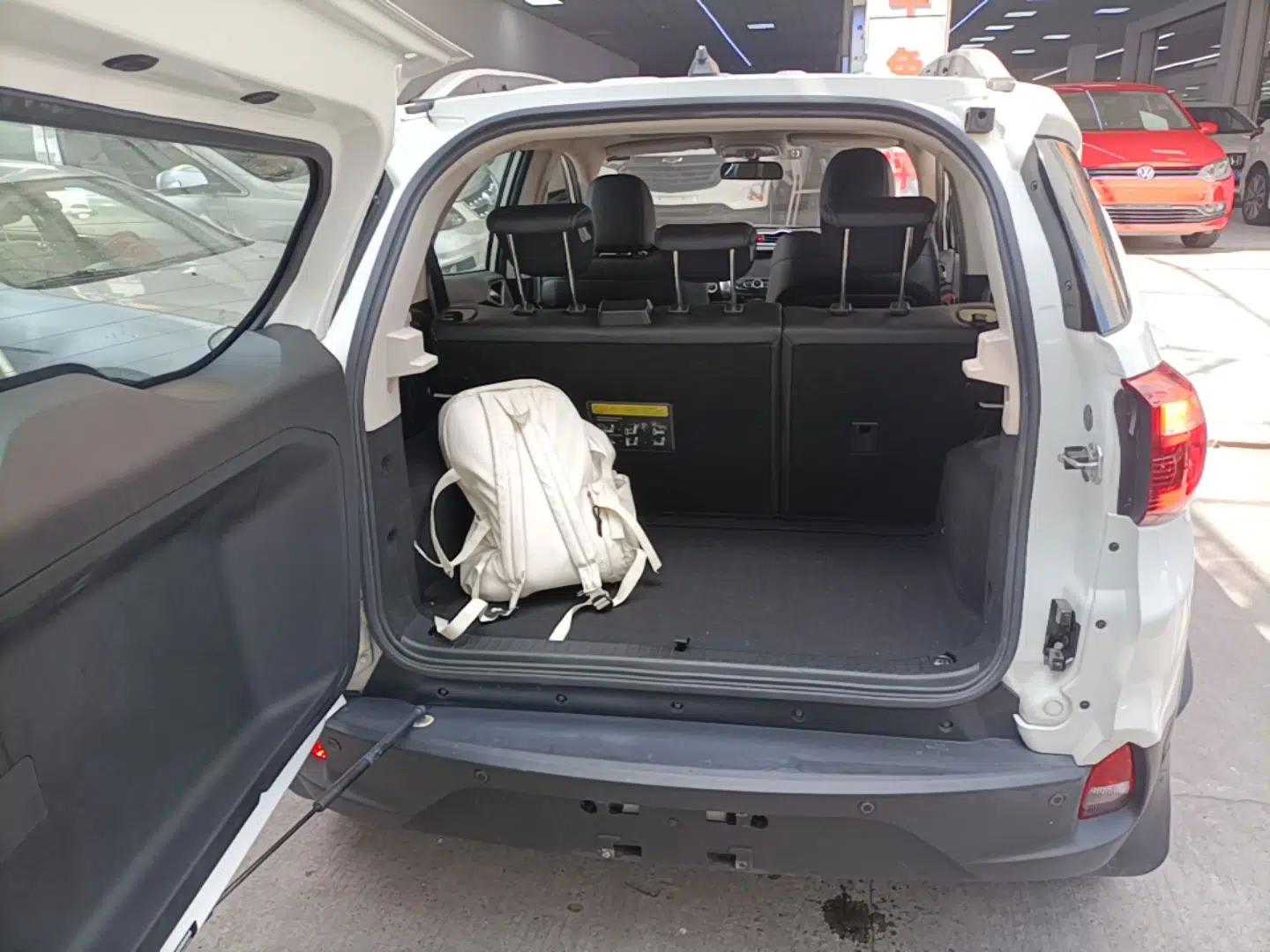 BYD Yuan 2016 1.5L Manual Luxury Version — миниатюра 21