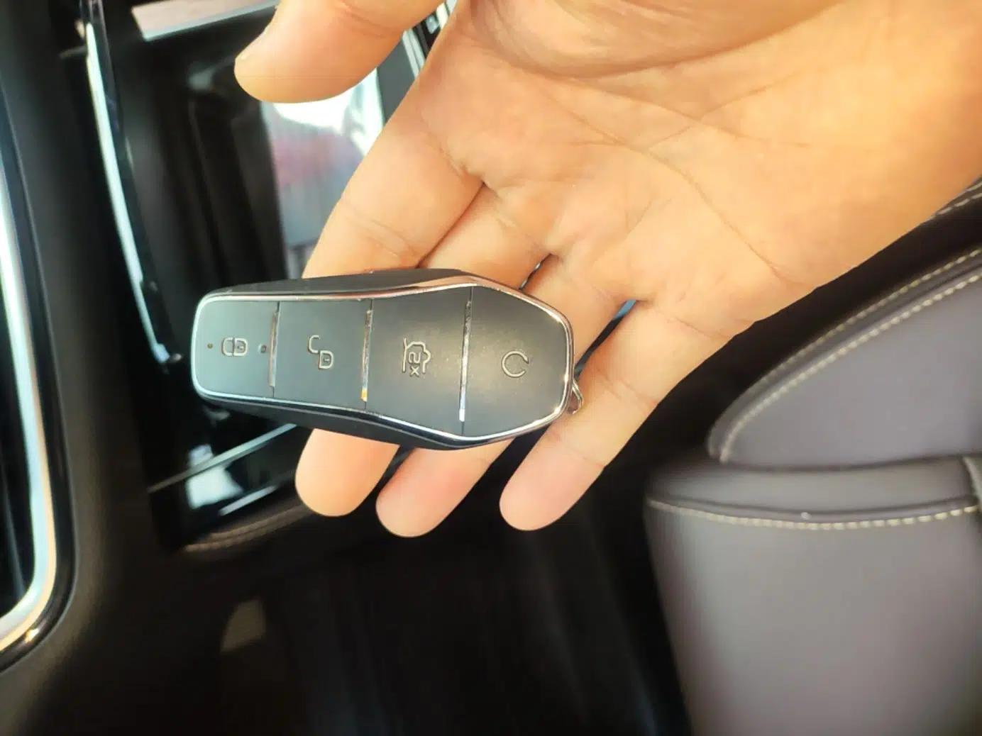 BYD Song MAX New Energy 2022 DM-i 105KM Flagship Model — миниатюра 12