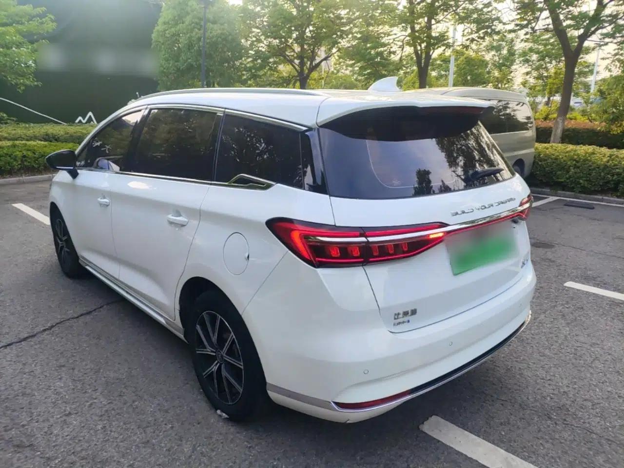 BYD Song MAX New Energy 2022 DM-i 105KM Flagship Model — миниатюра 4