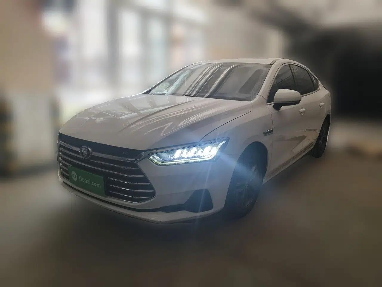 BYD Qin Pro 2019 Super Edition 1.5TI Automatic Smart Connect Dynamic Model China VI Standard — миниатюра 1