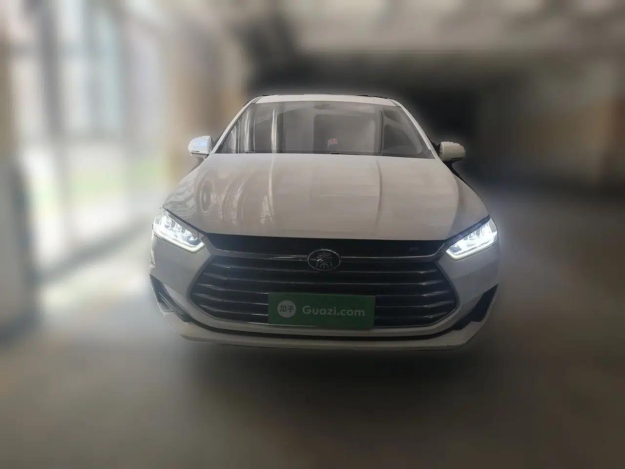 BYD Qin Pro 2019 Super Edition 1.5TI Automatic Smart Connect Dynamic Model China VI Standard — миниатюра 2