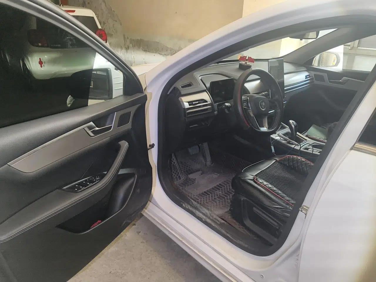 BYD Qin Pro 2019 Super Edition 1.5TI Automatic Smart Connect Dynamic Model China VI Standard — миниатюра 17