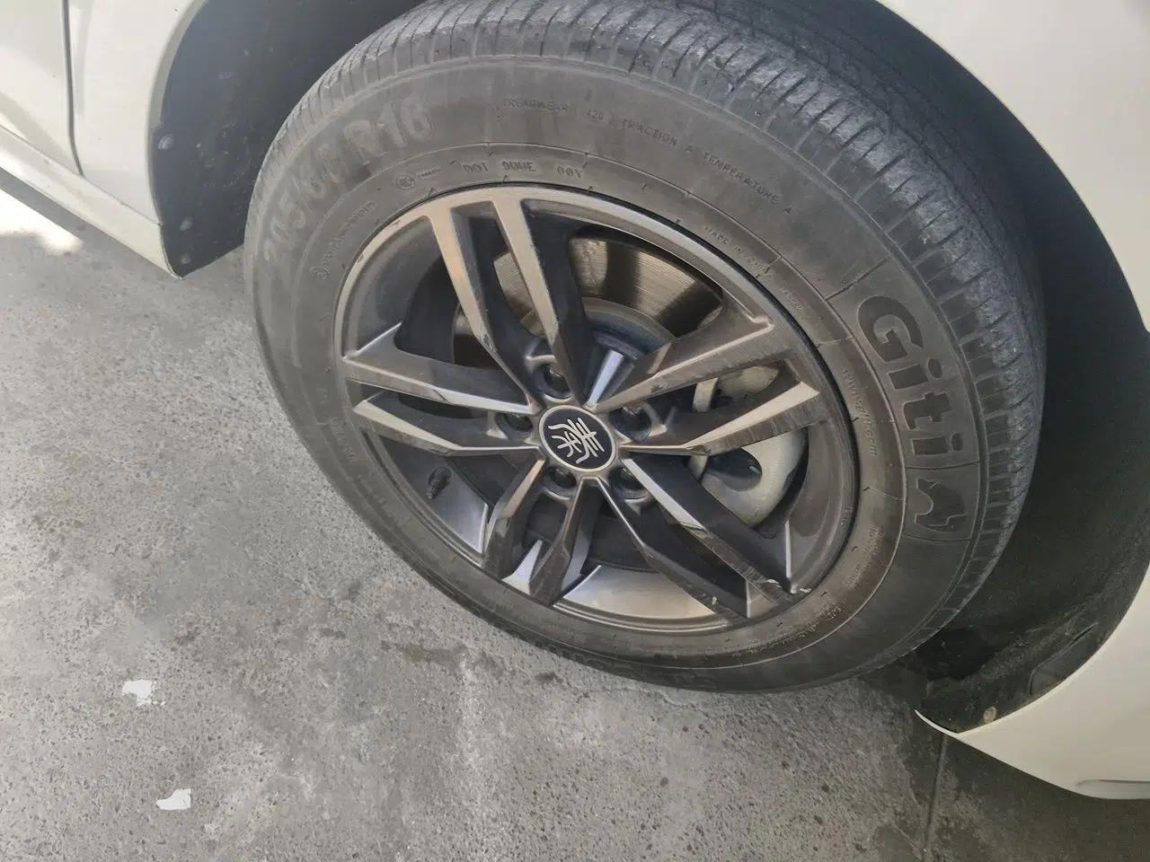 BYD Qin Pro 2019 Super Edition 1.5TI Automatic Smart Connect Dynamic Model China VI Standard — миниатюра 8
