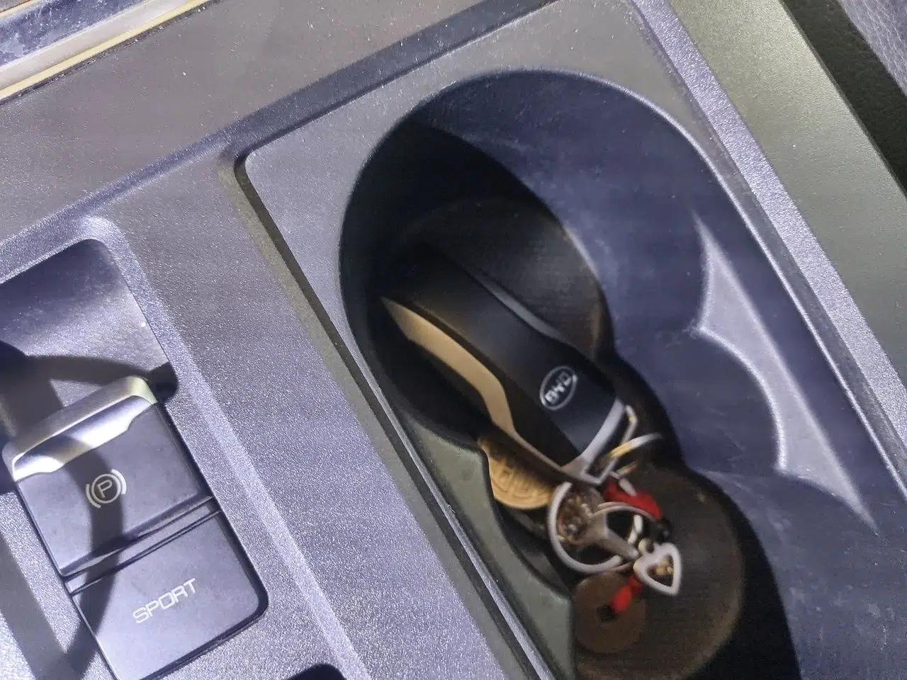 BYD Qin Pro 2019 Super Edition 1.5TI Automatic Smart Connect Dynamic Model China VI Standard — миниатюра 9